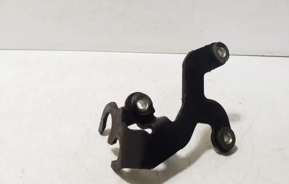 Volvo XC60 Gear shift cable bracket 6G9N7474EC