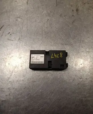 Mercedes-Benz E W211 Seat control module A2118203626 00007896A3 061619