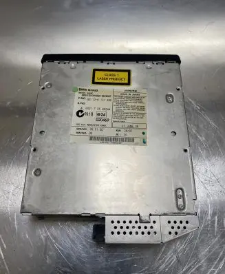 BMW 5 E60 E61 CD/DVD changer 9131850