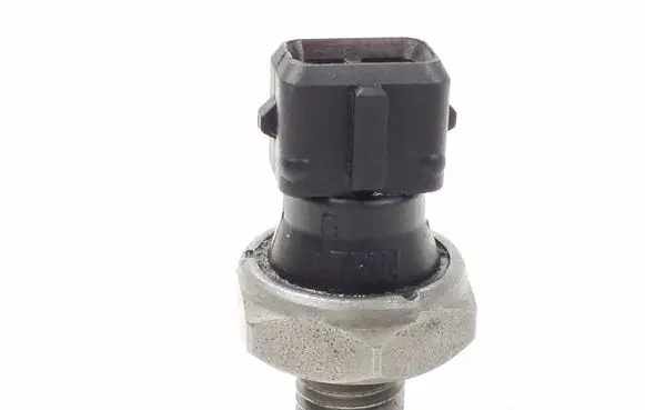 BMW 7 F01 F02 F03 F04 Oil pressure sensor 7568480