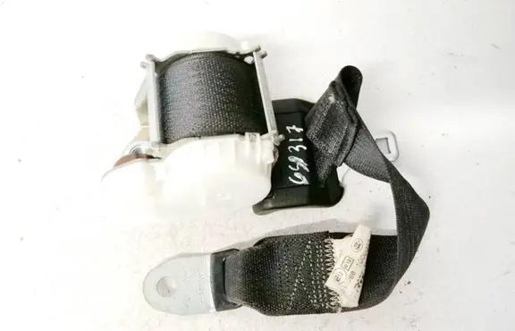 Dodge Journey Middle seatbelt (rear) e13040780