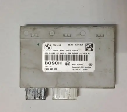 BMW 1 E81 E87 Parking PDC control unit/module 9225825 66209225825 0263004424