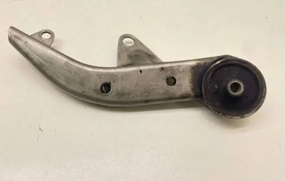 Muffler mount bracket/holder