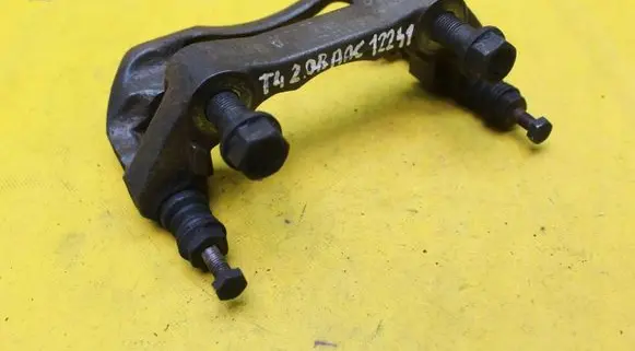 Volkswagen Multivan T4 Front Brake Caliper Pad/Carrier 260MM