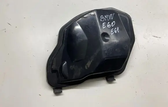 BMW 5 E60 E61 Headlight/headlamp dust cover 16451600