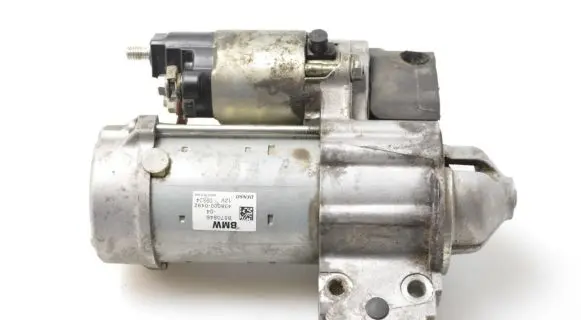 BMW 5 F10 F11 Starter motor 8570846