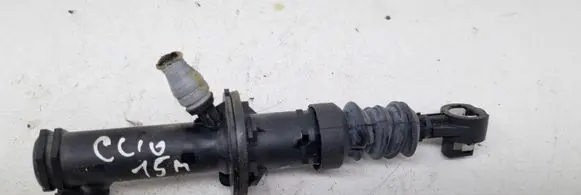 Renault Clio IV Clutch master cylinder