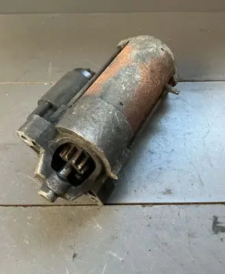 Volvo S40, V40 Starter motor 30667494