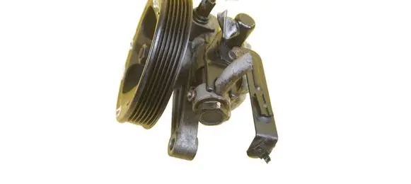 KIA Carens II Power steering pump G4FC