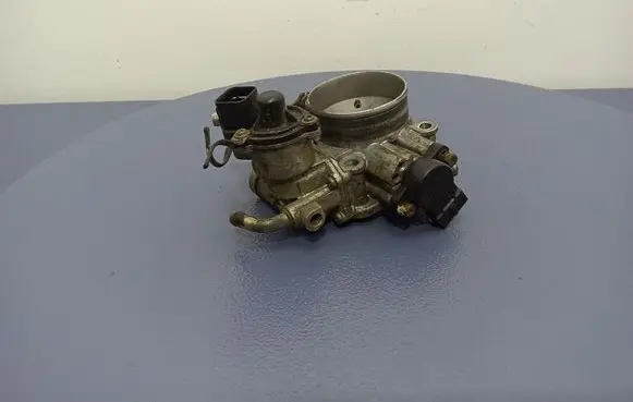 Mitsubishi Space Runner Throttle body valve