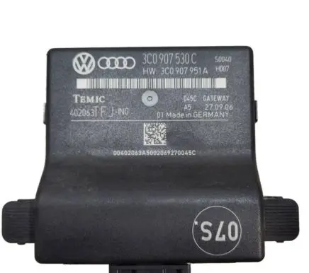 Volkswagen PASSAT B6 Gateway control module 3C0907951A 3C0907530C
