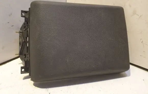 BMW 5 E39 Armrest 8196936