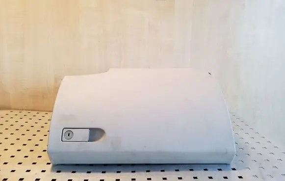 Mercedes-Benz C W204 Glove box set A2046800011