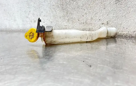 Opel Vectra C Window washer liquid tank fill tube E11015060