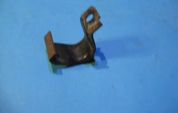 Opel Calibra Sway bar bush bracket, front 90567327