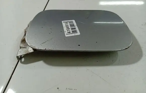 Audi A4 S4 B5 8D Fuel tank cap 