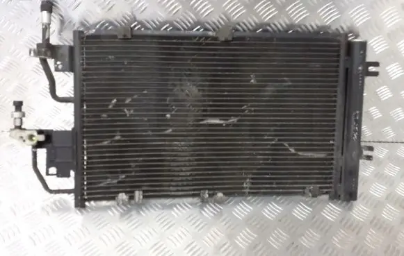 Opel Zafira B Coolant radiator