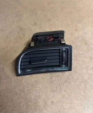 Skoda Superb B6 (3T) Dashboard side air vent grill/cover trim 3T0819701 1461148