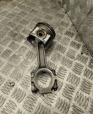 Opel Insignia A Piston with connecting rod