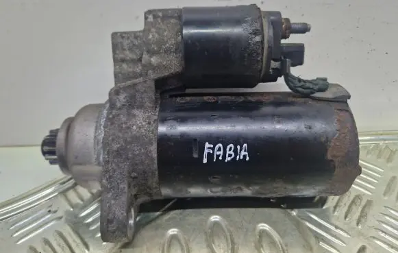 Skoda Fabia Mk1 (6Y) Starter motor 000112