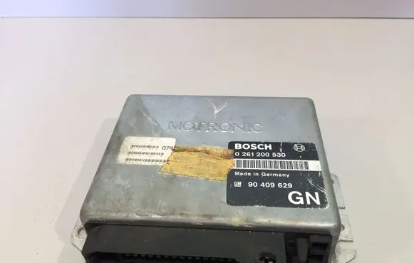 Opel Calibra Engine control unit/module 90409629 0261200530