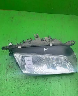 Mazda 626 Headlight/headlamp 082161136R
