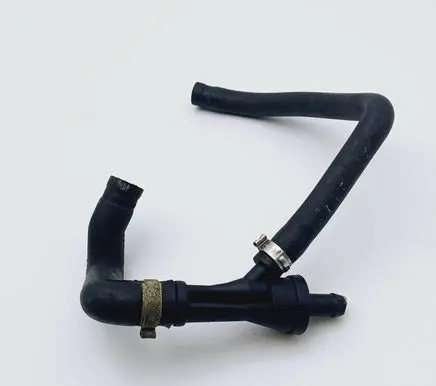 Audi A4 S4 B5 8D Air intake hose/pipe 058133783A 058133753 058133783