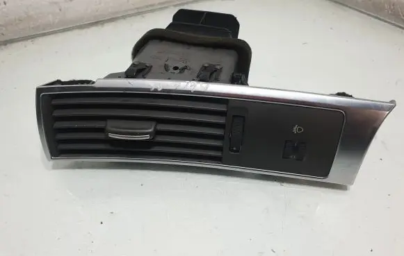 Audi A6 S6 C6 4F Dashboard side air vent grill/cover trim 4F1820901C