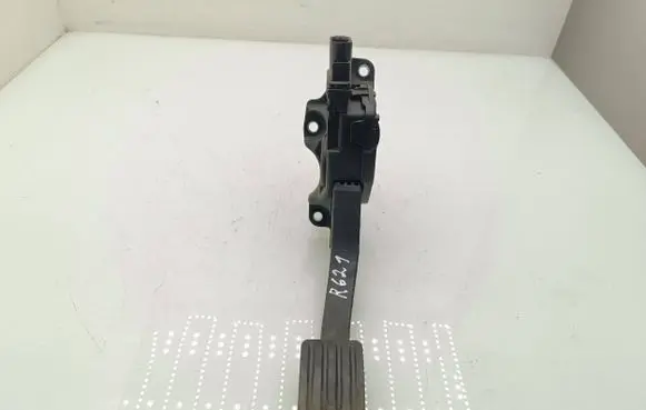 Volvo V60 Accelerator throttle pedal 31329058 6PV01083401 C95YE03