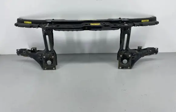 Land Rover Range Rover L322 Top upper radiator support slam panel