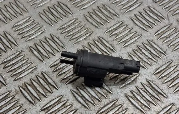 Mercedes-Benz Sprinter W906 Vacuum valve 0025401497