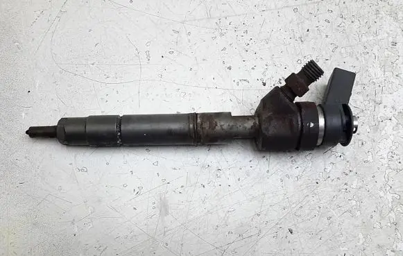 Mitsubishi Colt Fuel injector 0445110167