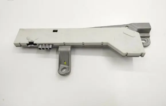 Mercedes-Benz CLS C219 Aerial antenna amplifier A2198200089