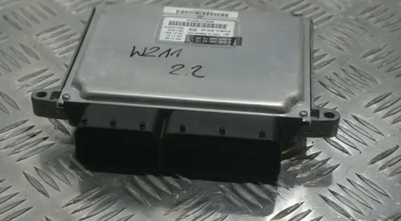 Mercedes-Benz E W211 Engine control unit/module a6461503272
