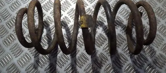 Jeep Cherokee Rear coil spring