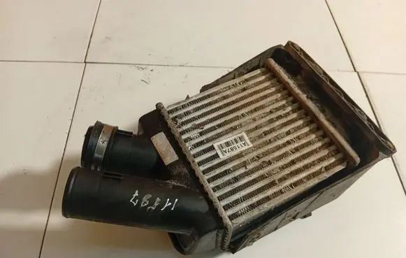 Renault Scenic I Intercooler radiator