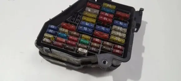 Volkswagen Golf IV Fuse box set 1J0970096A 1J1970006A