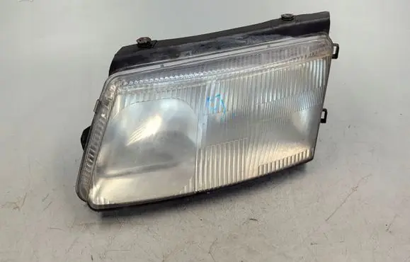 Volkswagen Passat Alltrack Headlight/headlamp 