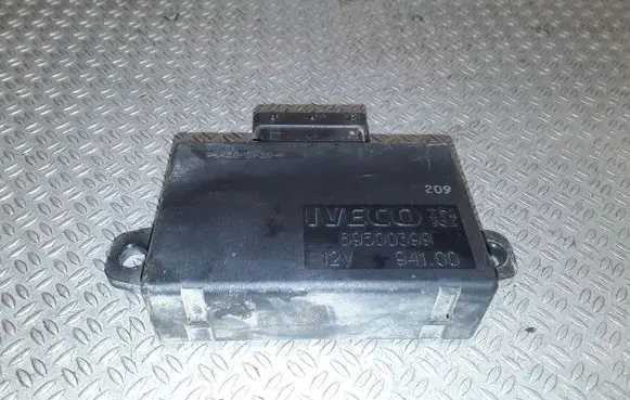 Iveco Daily 35.8 - 9 Door central lock control unit/module 69500399