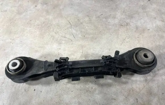 BMW 4 F32 F33 Rear upper control arm/wishbone 6792519