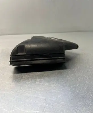 Audi A4 S4 B5 8D Air intake duct part 3B0129565