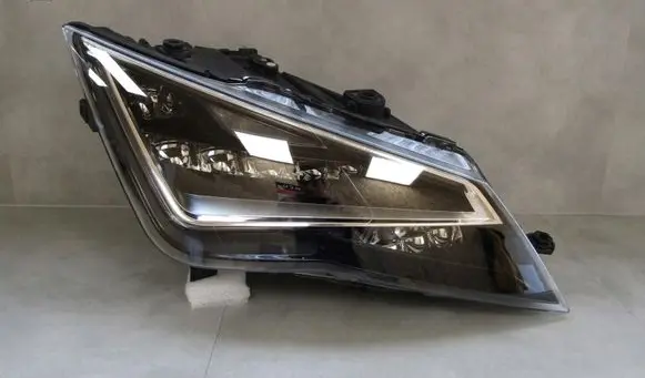 Seat Leon (5F) Headlight/headlamp 5F1941