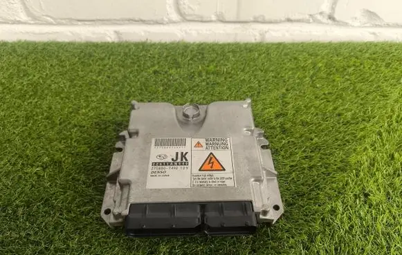 Subaru Legacy Engine control unit/module 22611AN040 2758007492