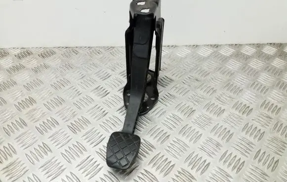 Clutch pedal