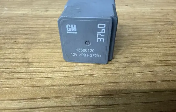 Opel Insignia A Other relay 13500120
