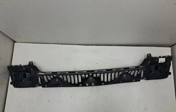 BMW 6 F12 F13 Rear bumper mounting bracket 7223161