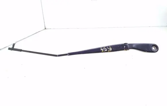 Volvo V50 Front wiper blade arm 30698250
