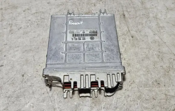 Volkswagen PASSAT B5 Engine control unit/module 028906021GL