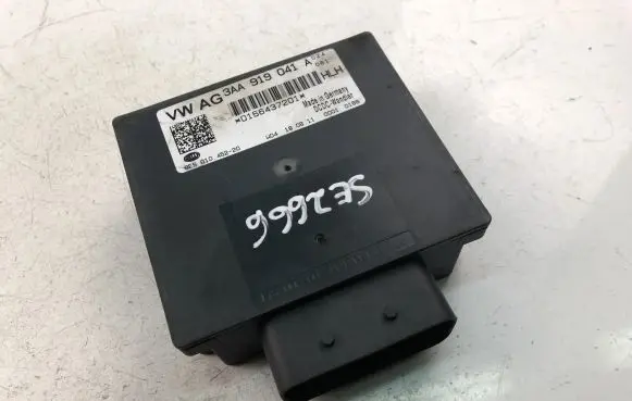 Volkswagen Golf VI Other control units/modules 3AA919041A