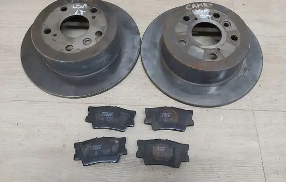 Toyota Camry Brake discs and calipers set 
